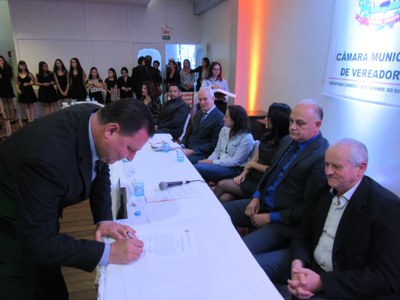 Assinatura da Frente Parlamentar