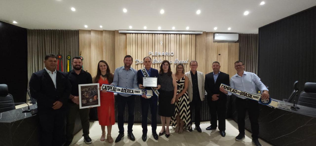 Câmara de Vereadores Concede Título de Cidadão Honorário a Casemiro Mior 