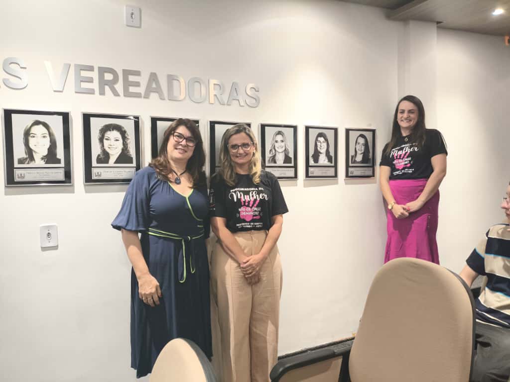 Descerramento dos Quadros das Vereadoras
