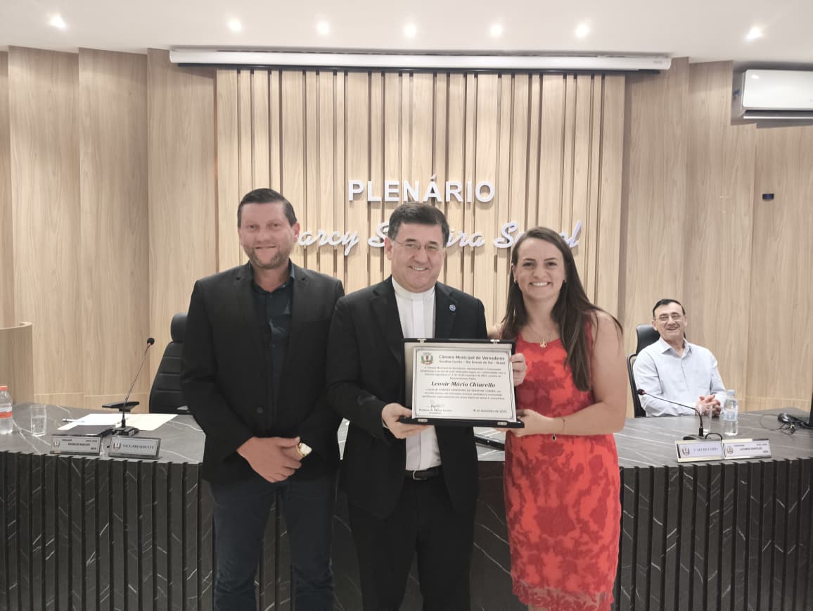 Padre Leonir Mário Chiarello recebe Título de Cidadão Honorário Serafinense