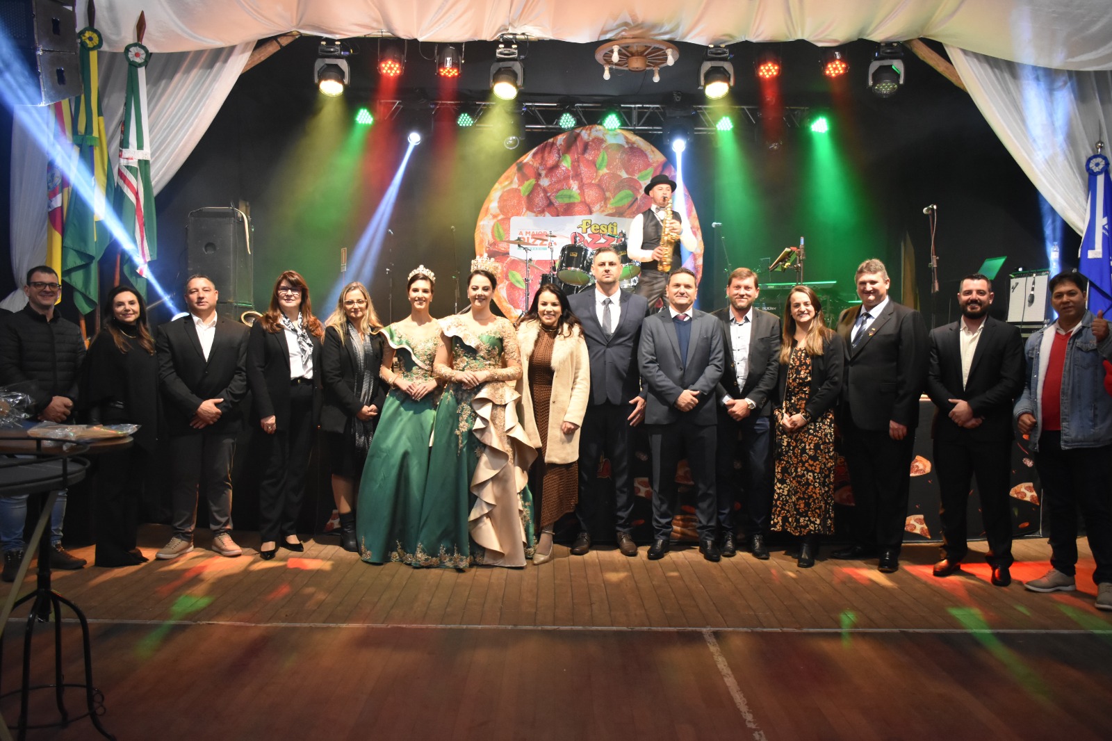 Vereadores Participam do Festipizza 